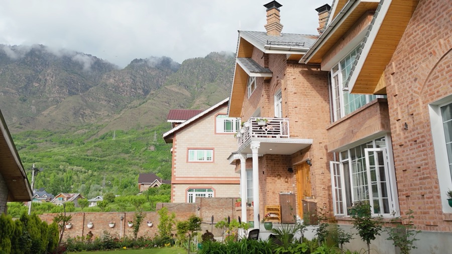Zabarwan Peaks Villa at Zabarwan — hospitality video